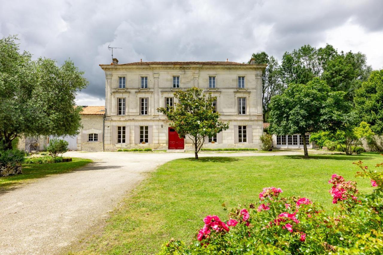 Bed and Breakfast Domaine De Pladuc Lachaise Esterno foto