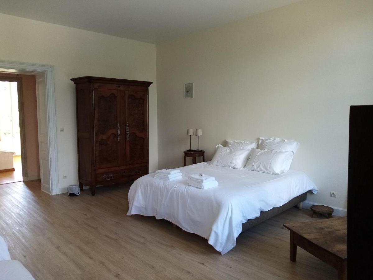 Bed and Breakfast Domaine De Pladuc Lachaise Esterno foto