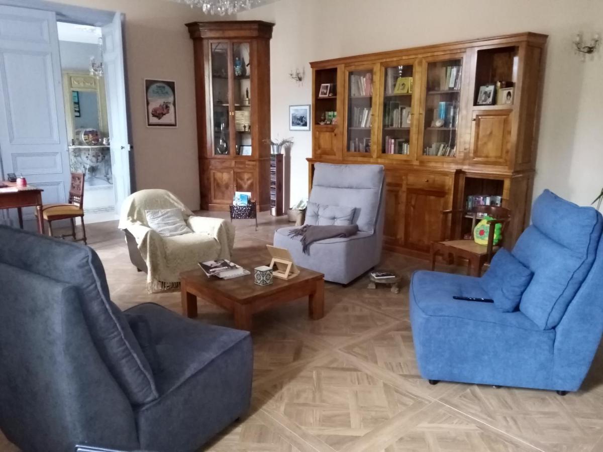 Bed and Breakfast Domaine De Pladuc Lachaise Esterno foto