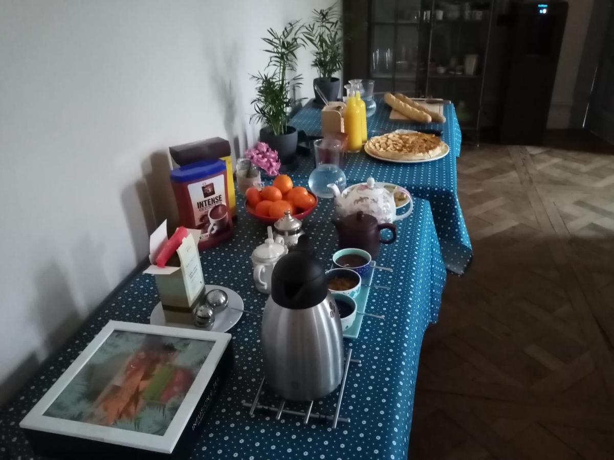 Bed and Breakfast Domaine De Pladuc Lachaise Esterno foto