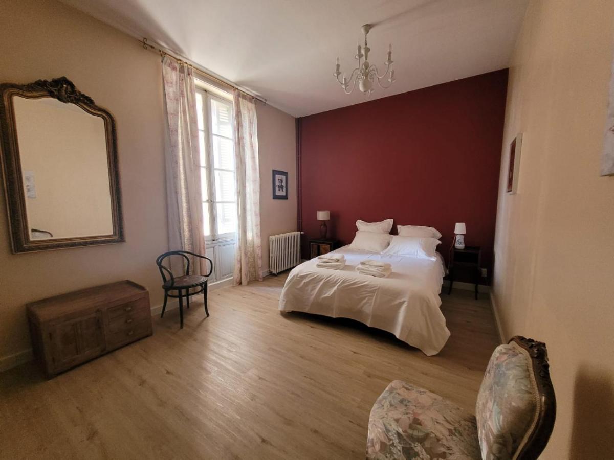 Bed and Breakfast Domaine De Pladuc Lachaise Camera foto