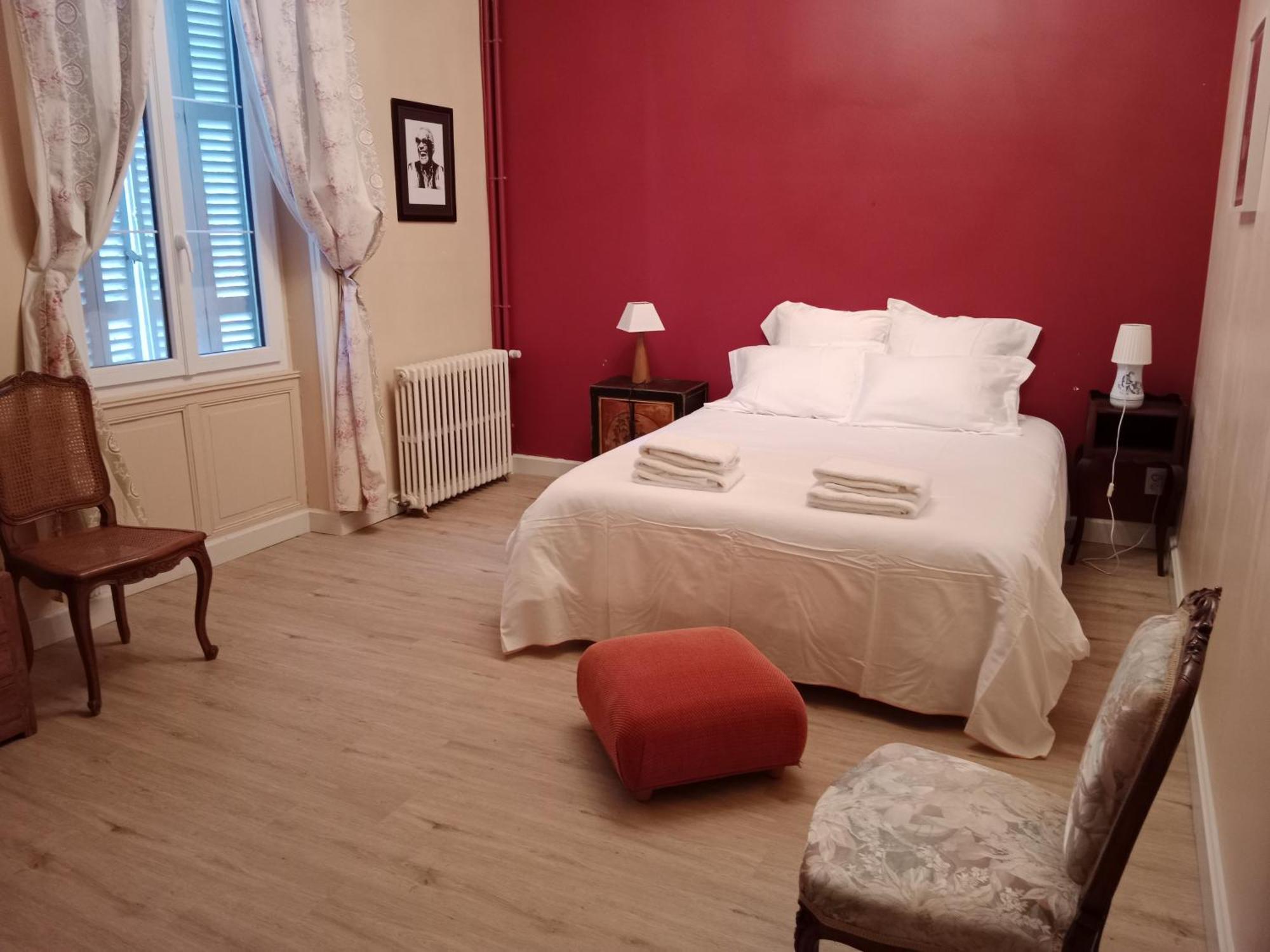 Bed and Breakfast Domaine De Pladuc Lachaise Esterno foto
